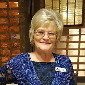 Meet your Posher, Deb